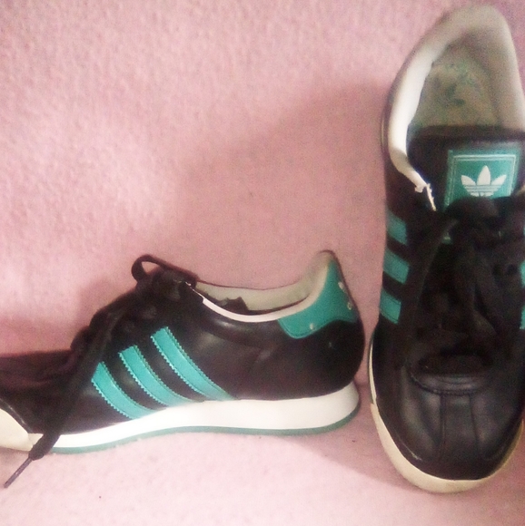 Adidas Shoes Unisex Size 5.5 Black & Green - Picture 3 of 13
